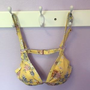 L.A hearts yellow floral bikini